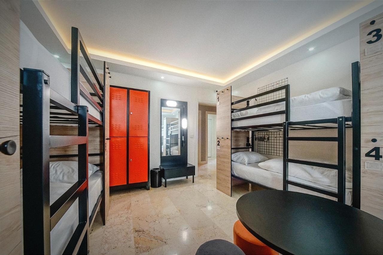 Manu Startup House Hostel Istanbul Exterior photo